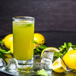 Lemon Juice With Mint